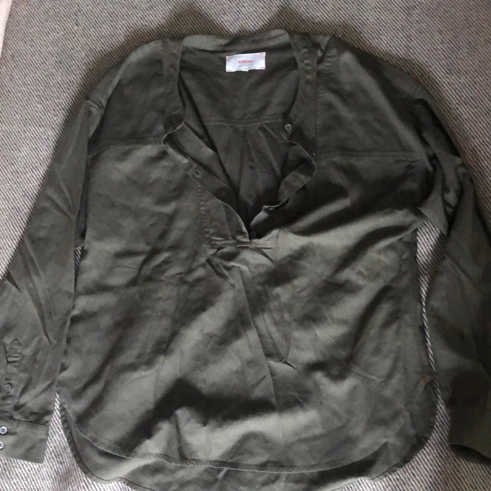 Xirena raw silk pop over top.